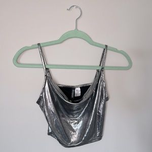 DIVIDED H&M scoop neck shimmer crop top